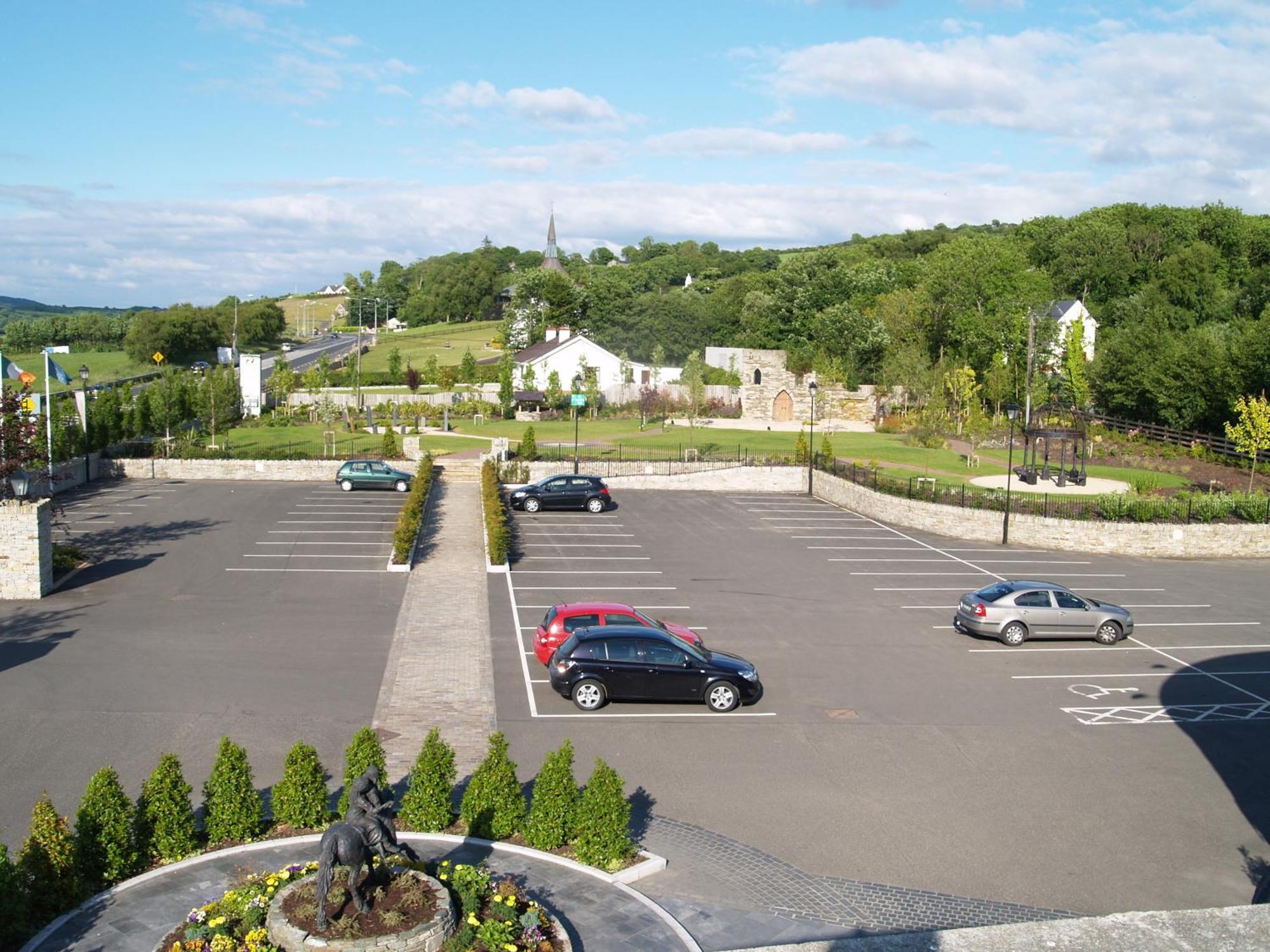 An Grianan Hotel Burt Exterior foto