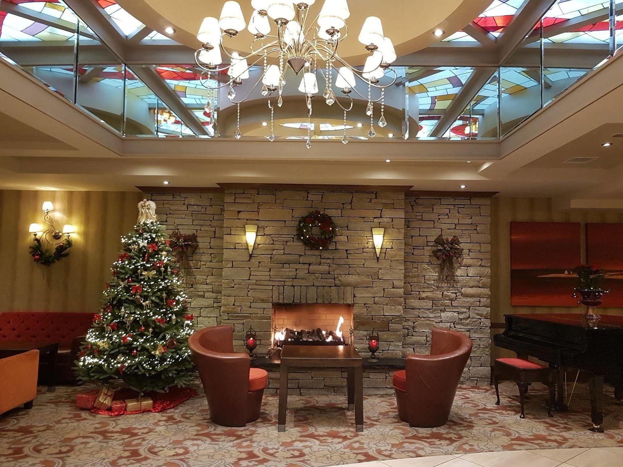 An Grianan Hotel Burt Exterior foto
